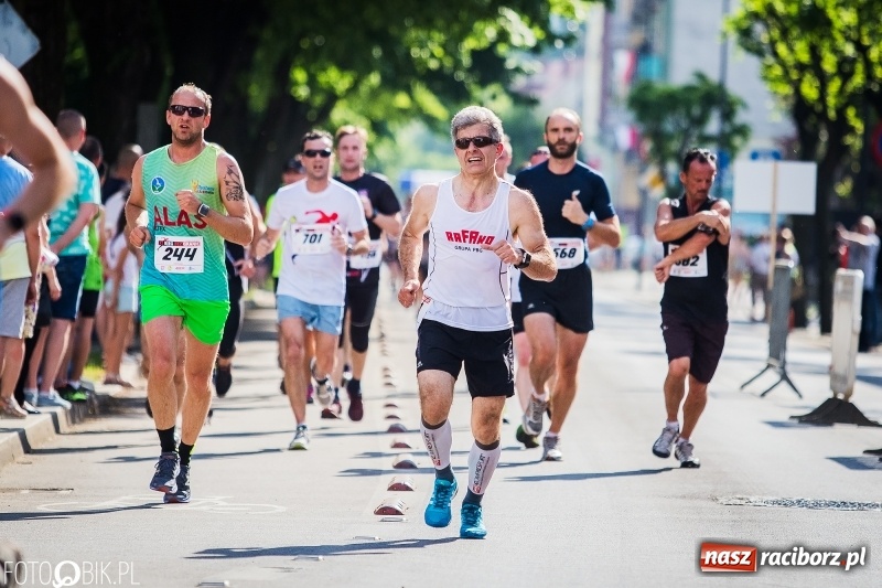 Zdjęcie w galerii na portalu naszraciborz.pl: Raciborski Bieg Bez Granic - dystans 10 kilometrów FOTOREPORTAŻ wiadomości z regionu