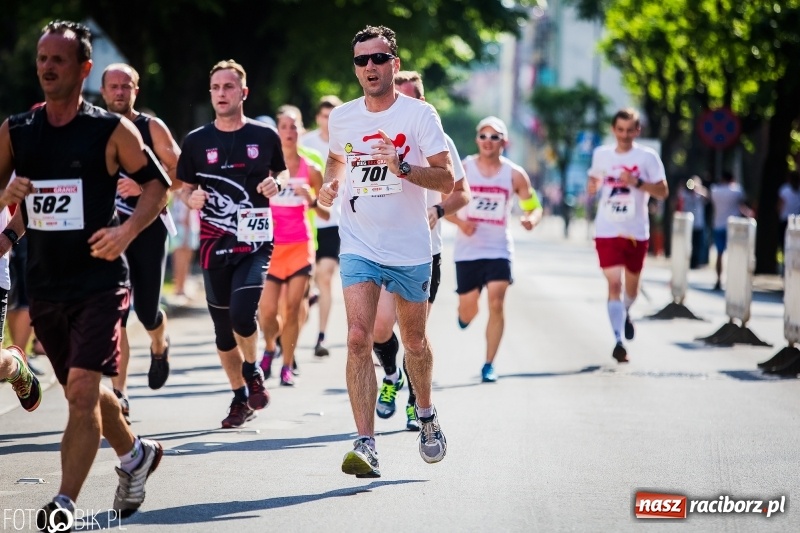 Zdjęcie w galerii na portalu naszraciborz.pl: Raciborski Bieg Bez Granic - dystans 10 kilometrów FOTOREPORTAŻ wiadomości z regionu