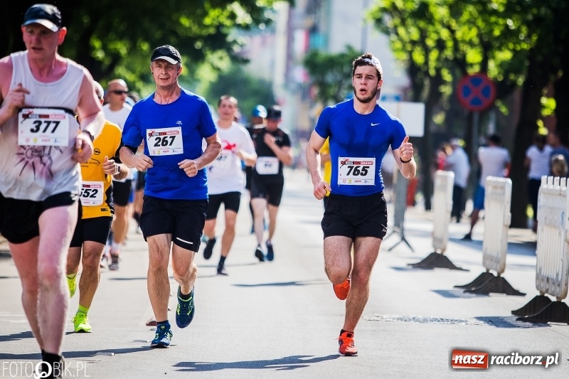 Zdjęcie w galerii na portalu naszraciborz.pl: Raciborski Bieg Bez Granic - dystans 10 kilometrów FOTOREPORTAŻ wiadomości z regionu