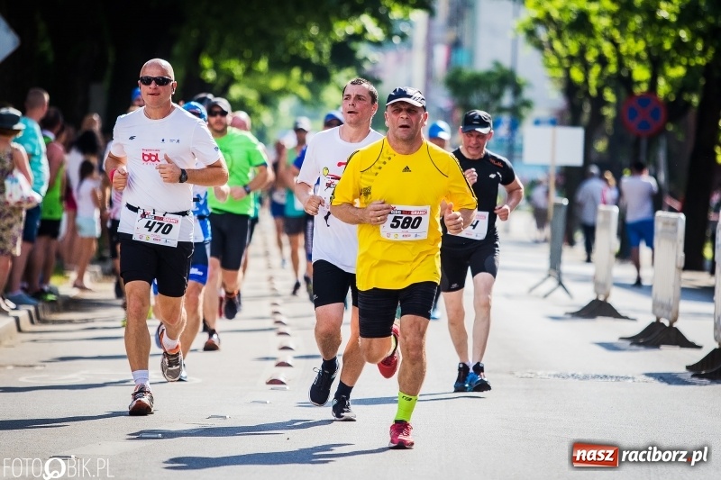 Zdjęcie w galerii na portalu naszraciborz.pl: Raciborski Bieg Bez Granic - dystans 10 kilometrów FOTOREPORTAŻ wiadomości z regionu
