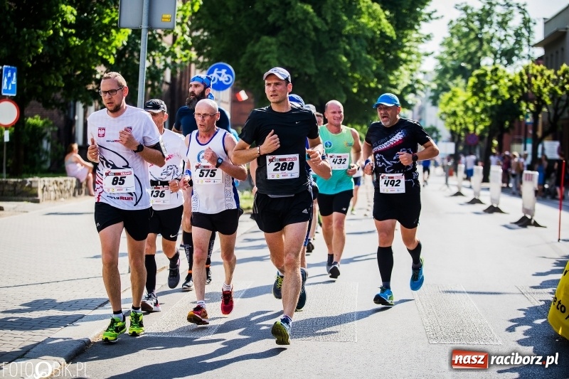 Zdjęcie w galerii na portalu naszraciborz.pl: Raciborski Bieg Bez Granic - dystans 10 kilometrów FOTOREPORTAŻ wiadomości z regionu