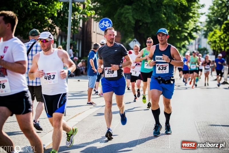 Zdjęcie w galerii na portalu naszraciborz.pl: Raciborski Bieg Bez Granic - dystans 10 kilometrów FOTOREPORTAŻ wiadomości z regionu