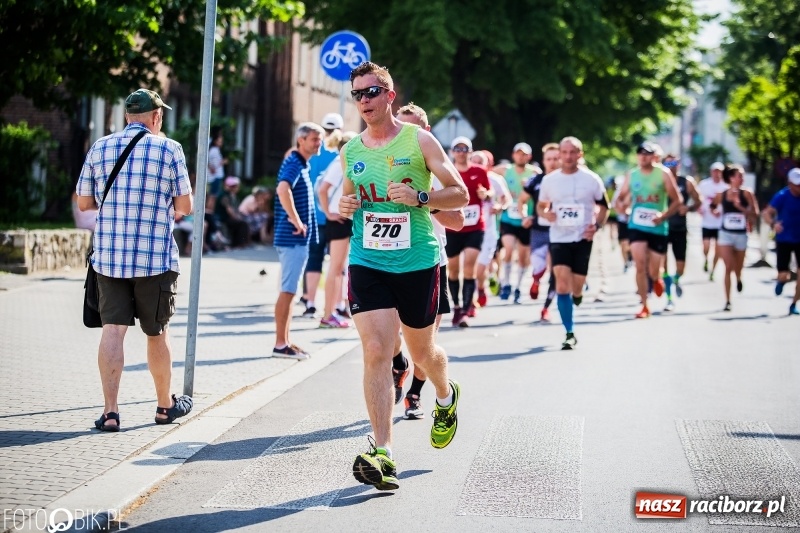 Zdjęcie w galerii na portalu naszraciborz.pl: Raciborski Bieg Bez Granic - dystans 10 kilometrów FOTOREPORTAŻ wiadomości z regionu