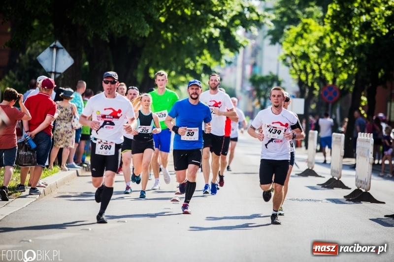 Zdjęcie w galerii na portalu naszraciborz.pl: Raciborski Bieg Bez Granic - dystans 10 kilometrów FOTOREPORTAŻ wiadomości z regionu
