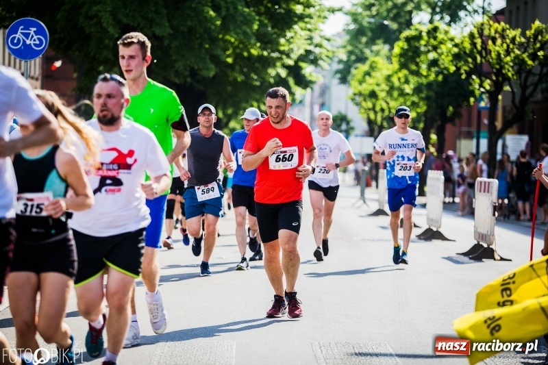 Zdjęcie w galerii na portalu naszraciborz.pl: Raciborski Bieg Bez Granic - dystans 10 kilometrów FOTOREPORTAŻ wiadomości z regionu