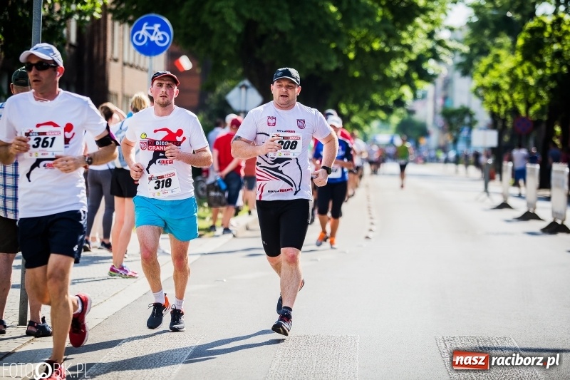 Zdjęcie w galerii na portalu naszraciborz.pl: Raciborski Bieg Bez Granic - dystans 10 kilometrów FOTOREPORTAŻ wiadomości z regionu