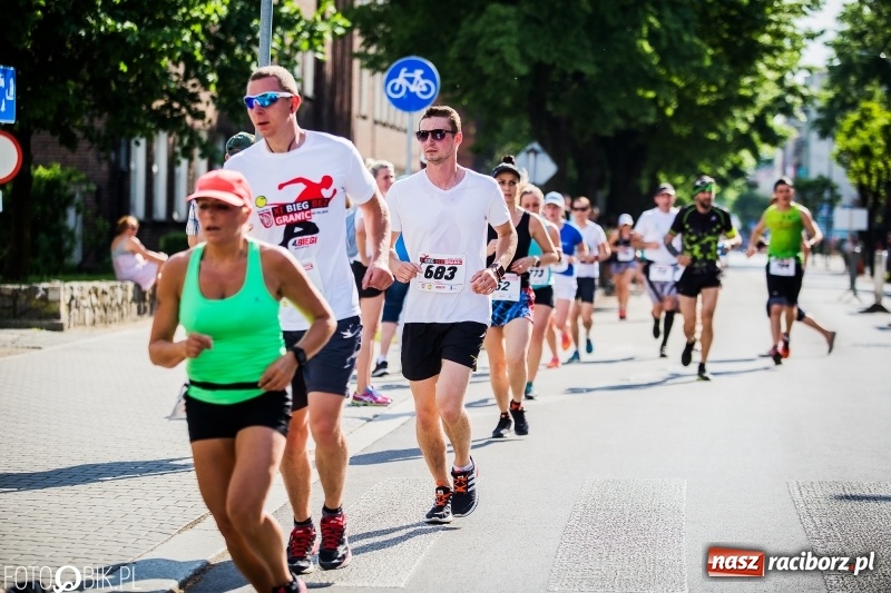Zdjęcie w galerii na portalu naszraciborz.pl: Raciborski Bieg Bez Granic - dystans 10 kilometrów FOTOREPORTAŻ wiadomości z regionu