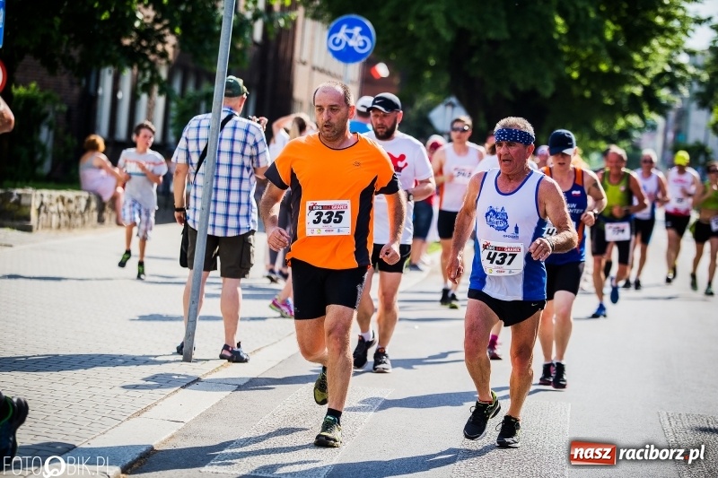 Zdjęcie w galerii na portalu naszraciborz.pl: Raciborski Bieg Bez Granic - dystans 10 kilometrów FOTOREPORTAŻ wiadomości z regionu