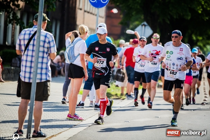 Zdjęcie w galerii na portalu naszraciborz.pl: Raciborski Bieg Bez Granic - dystans 10 kilometrów FOTOREPORTAŻ wiadomości z regionu