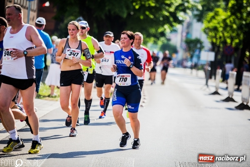 Zdjęcie w galerii na portalu naszraciborz.pl: Raciborski Bieg Bez Granic - dystans 10 kilometrów FOTOREPORTAŻ wiadomości z regionu