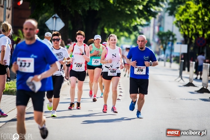 Zdjęcie w galerii na portalu naszraciborz.pl: Raciborski Bieg Bez Granic - dystans 10 kilometrów FOTOREPORTAŻ wiadomości z regionu