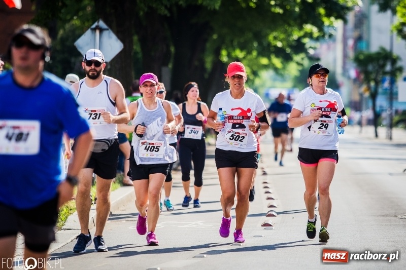 Zdjęcie w galerii na portalu naszraciborz.pl: Raciborski Bieg Bez Granic - dystans 10 kilometrów FOTOREPORTAŻ wiadomości z regionu