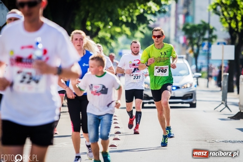 Zdjęcie w galerii na portalu naszraciborz.pl: Raciborski Bieg Bez Granic - dystans 10 kilometrów FOTOREPORTAŻ wiadomości z regionu
