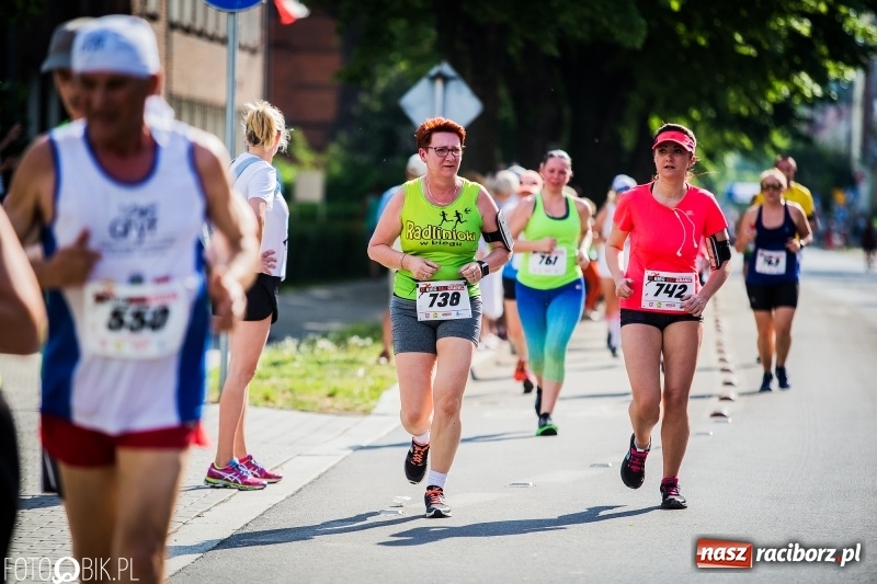 Zdjęcie w galerii na portalu naszraciborz.pl: Raciborski Bieg Bez Granic - dystans 10 kilometrów FOTOREPORTAŻ wiadomości z regionu