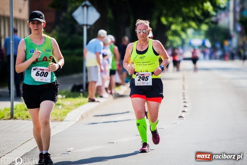Zdjęcie w galerii na portalu naszraciborz.pl: Raciborski Bieg Bez Granic - dystans 10 kilometrów FOTOREPORTAŻ wiadomości z regionu