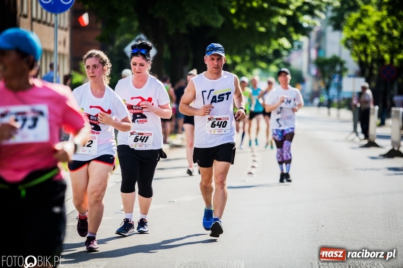 Zdjęcie w galerii na portalu naszraciborz.pl: Raciborski Bieg Bez Granic - dystans 10 kilometrów FOTOREPORTAŻ wiadomości z regionu