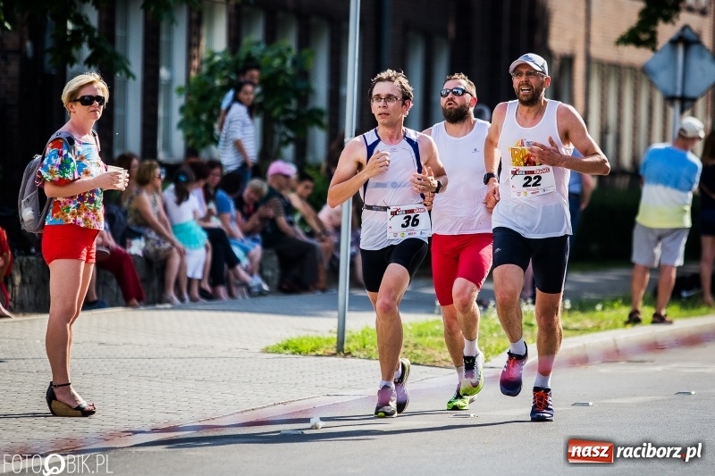 Zdjęcie w galerii na portalu naszraciborz.pl: Raciborski Bieg Bez Granic - dystans 10 kilometrów FOTOREPORTAŻ wiadomości z regionu