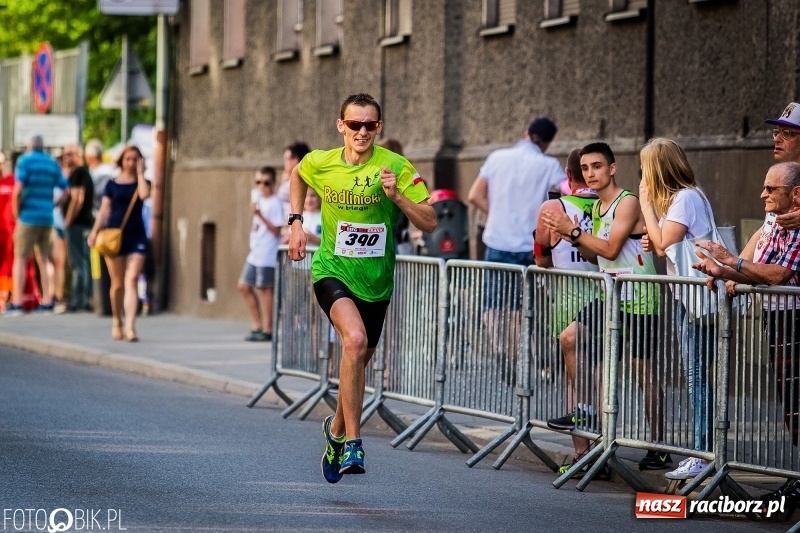 Zdjęcie w galerii na portalu naszraciborz.pl: Raciborski Bieg Bez Granic - dystans 10 kilometrów FOTOREPORTAŻ wiadomości z regionu