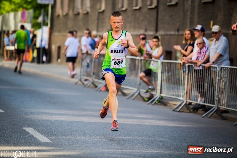 Zdjęcie w galerii na portalu naszraciborz.pl: Raciborski Bieg Bez Granic - dystans 10 kilometrów FOTOREPORTAŻ wiadomości z regionu