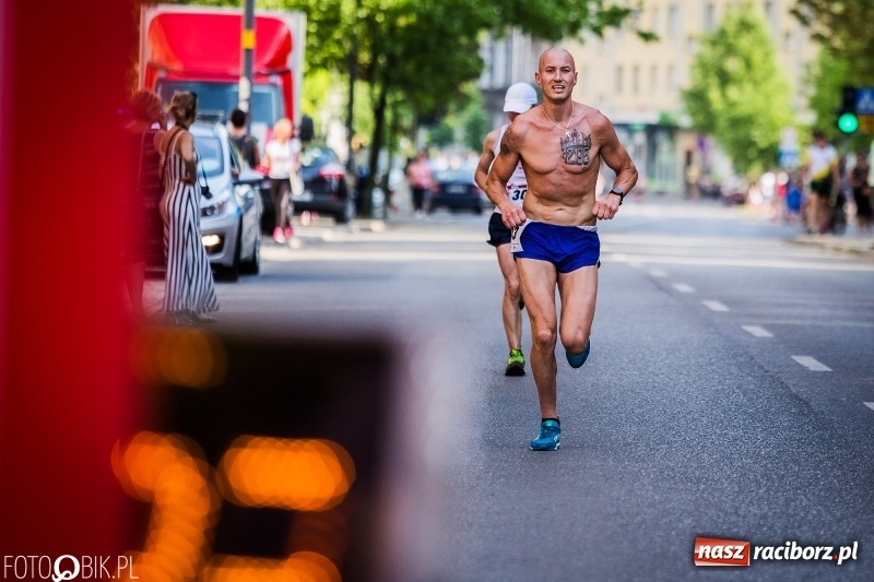 Zdjęcie w galerii na portalu naszraciborz.pl: Raciborski Bieg Bez Granic - dystans 10 kilometrów FOTOREPORTAŻ wiadomości z regionu