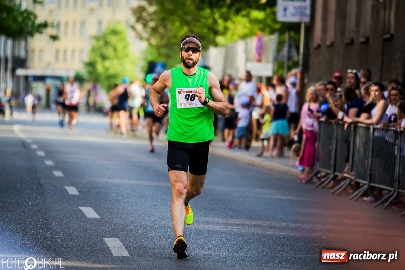 Zdjęcie w galerii na portalu naszraciborz.pl: Raciborski Bieg Bez Granic - dystans 10 kilometrów FOTOREPORTAŻ wiadomości z regionu