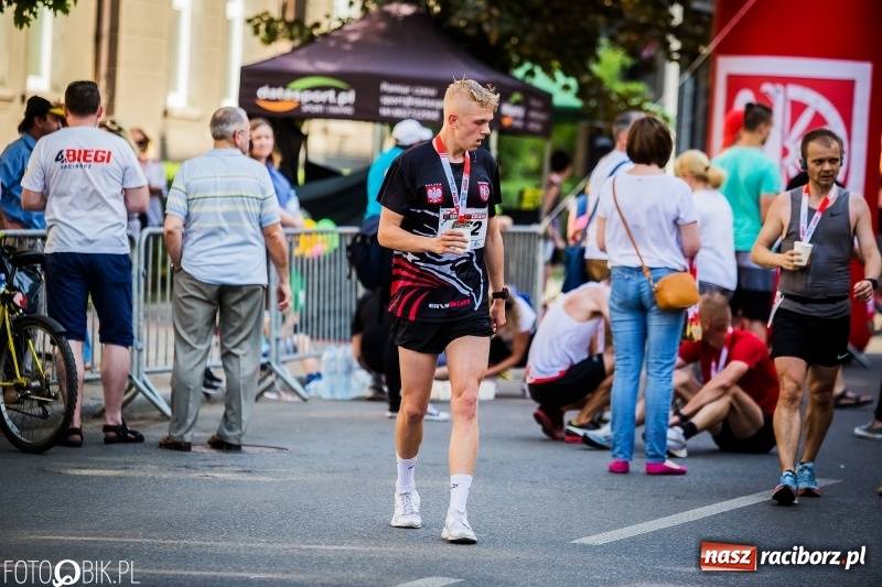 Zdjęcie w galerii na portalu naszraciborz.pl: Raciborski Bieg Bez Granic - dystans 10 kilometrów FOTOREPORTAŻ wiadomości z regionu