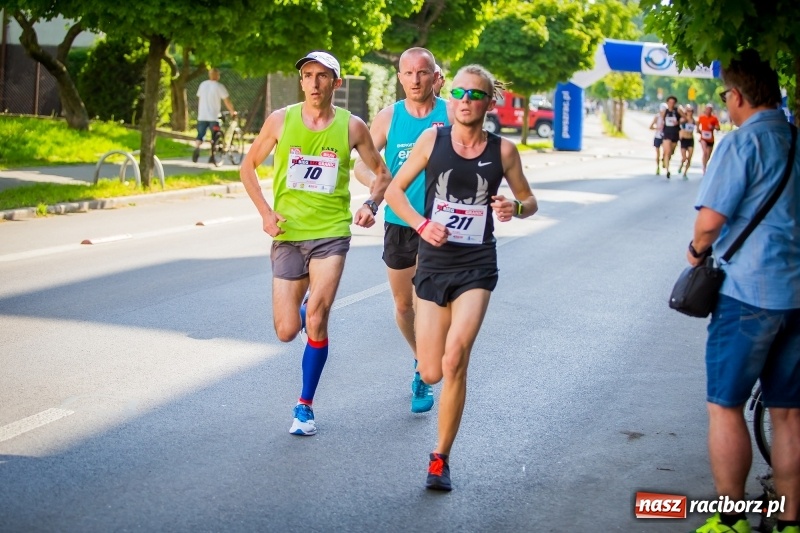 Zdjęcie w galerii na portalu naszraciborz.pl: Raciborski Bieg Bez Granic - dystans 10 kilometrów FOTOREPORTAŻ wiadomości z regionu