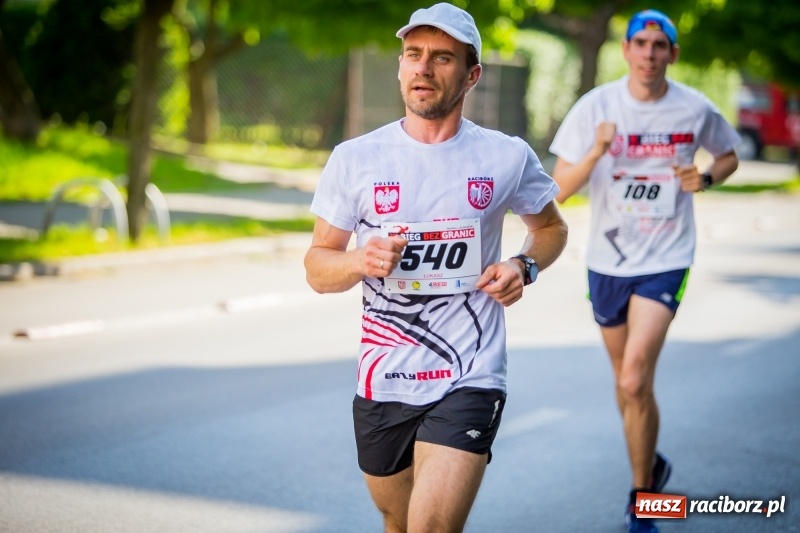 Zdjęcie w galerii na portalu naszraciborz.pl: Raciborski Bieg Bez Granic - dystans 10 kilometrów FOTOREPORTAŻ wiadomości z regionu