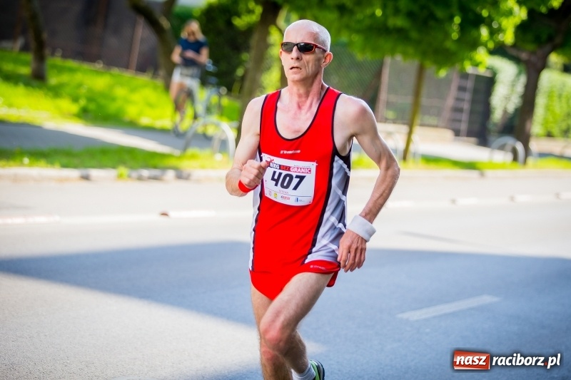 Zdjęcie w galerii na portalu naszraciborz.pl: Raciborski Bieg Bez Granic - dystans 10 kilometrów FOTOREPORTAŻ wiadomości z regionu