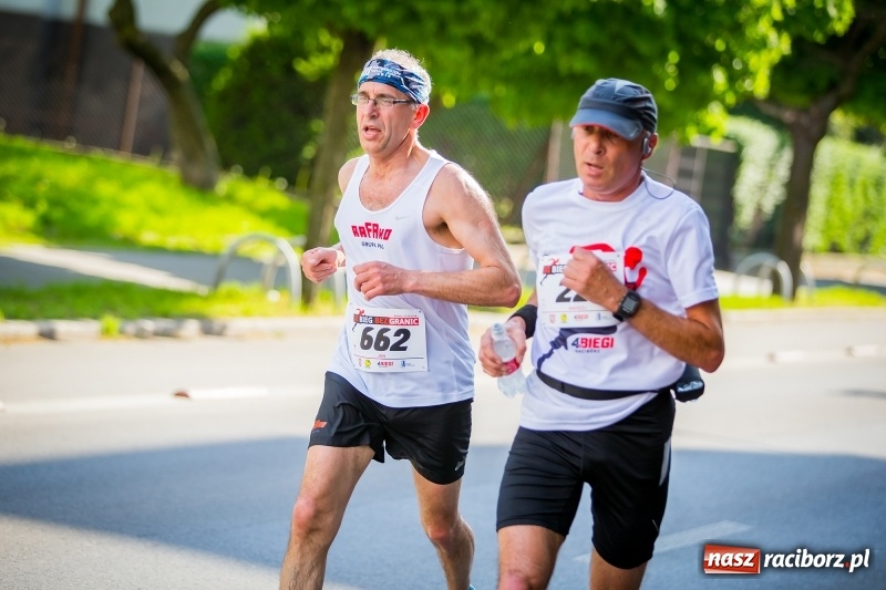 Zdjęcie w galerii na portalu naszraciborz.pl: Raciborski Bieg Bez Granic - dystans 10 kilometrów FOTOREPORTAŻ wiadomości z regionu