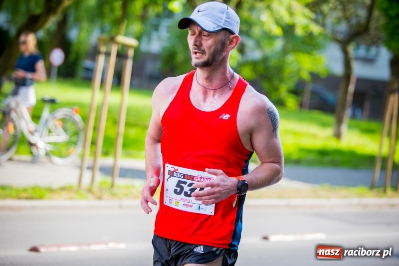 Zdjęcie w galerii na portalu naszraciborz.pl: Raciborski Bieg Bez Granic - dystans 10 kilometrów FOTOREPORTAŻ wiadomości z regionu