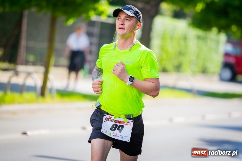 Zdjęcie w galerii na portalu naszraciborz.pl: Raciborski Bieg Bez Granic - dystans 10 kilometrów FOTOREPORTAŻ wiadomości z regionu
