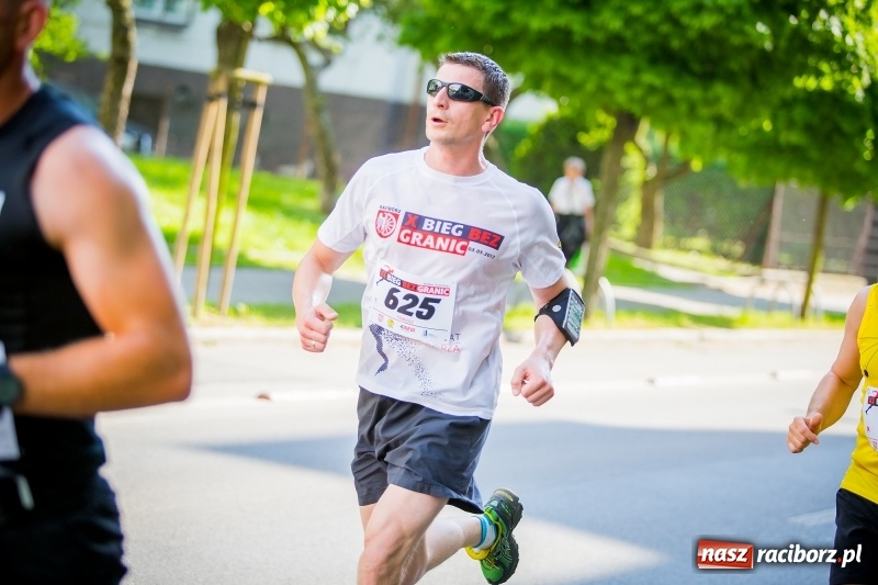 Zdjęcie w galerii na portalu naszraciborz.pl: Raciborski Bieg Bez Granic - dystans 10 kilometrów FOTOREPORTAŻ wiadomości z regionu