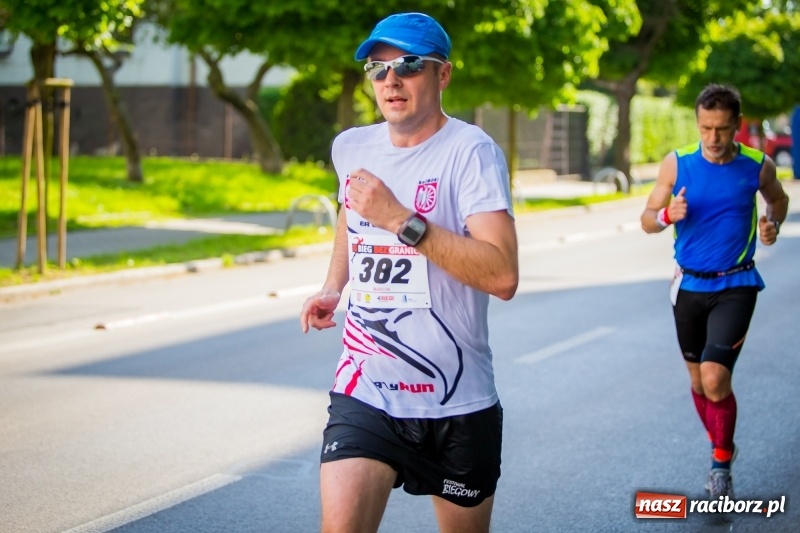 Zdjęcie w galerii na portalu naszraciborz.pl: Raciborski Bieg Bez Granic - dystans 10 kilometrów FOTOREPORTAŻ wiadomości z regionu