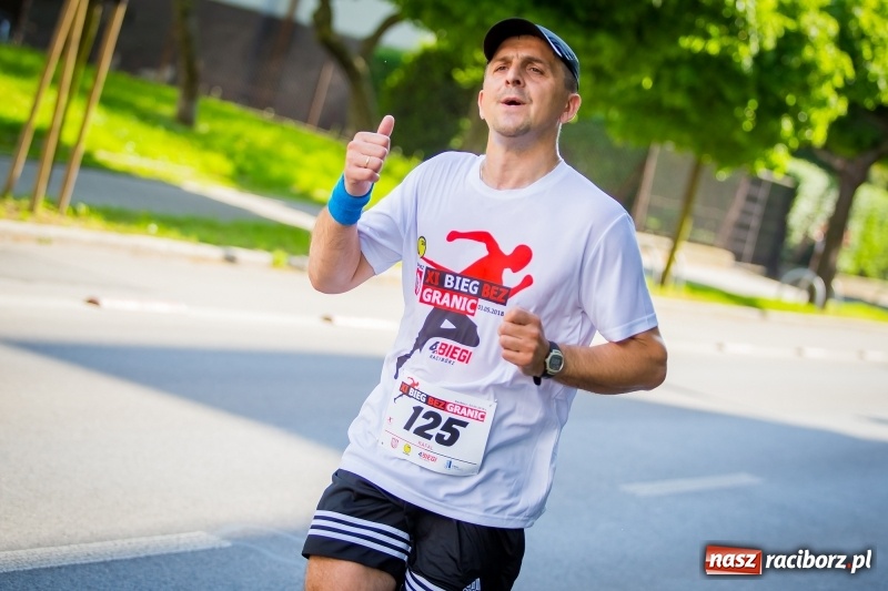 Zdjęcie w galerii na portalu naszraciborz.pl: Raciborski Bieg Bez Granic - dystans 10 kilometrów FOTOREPORTAŻ wiadomości z regionu