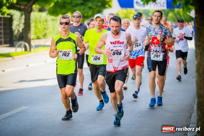 Zdjęcie w galerii na portalu naszraciborz.pl: Raciborski Bieg Bez Granic - dystans 10 kilometrów FOTOREPORTAŻ wiadomości z regionu