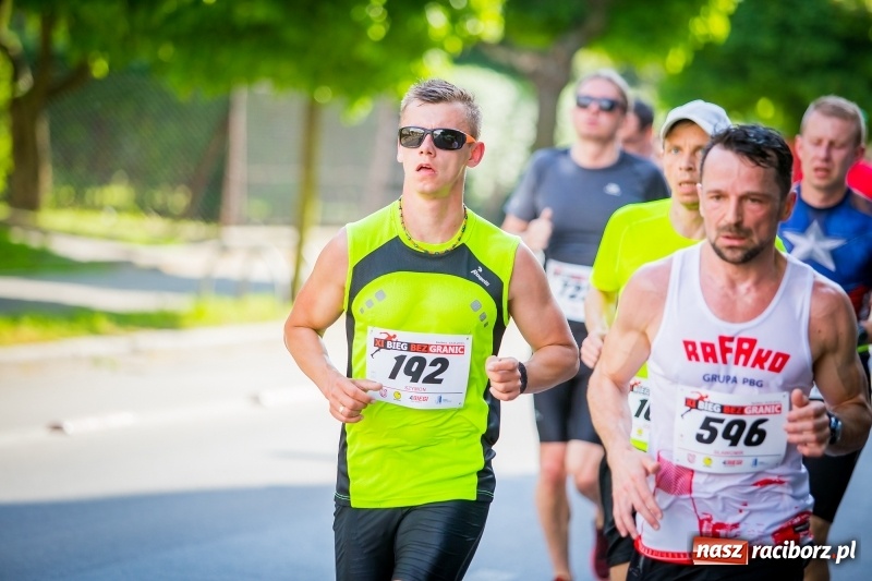 Zdjęcie w galerii na portalu naszraciborz.pl: Raciborski Bieg Bez Granic - dystans 10 kilometrów FOTOREPORTAŻ wiadomości z regionu