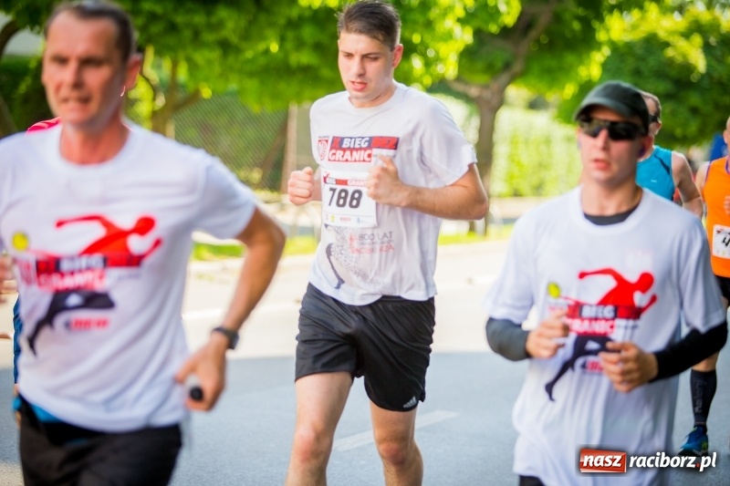 Zdjęcie w galerii na portalu naszraciborz.pl: Raciborski Bieg Bez Granic - dystans 10 kilometrów FOTOREPORTAŻ wiadomości z regionu