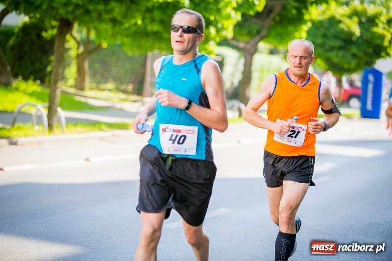 Zdjęcie w galerii na portalu naszraciborz.pl: Raciborski Bieg Bez Granic - dystans 10 kilometrów FOTOREPORTAŻ wiadomości z regionu