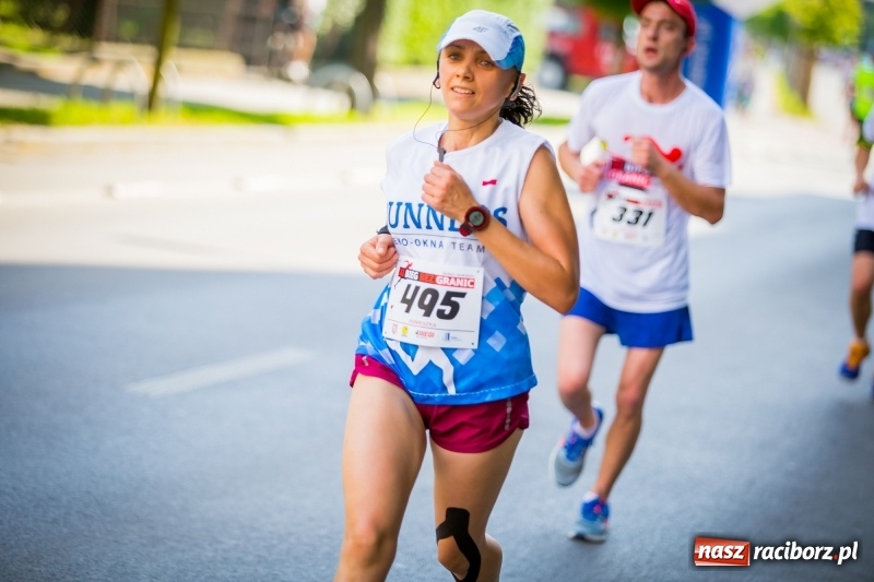 Zdjęcie w galerii na portalu naszraciborz.pl: Raciborski Bieg Bez Granic - dystans 10 kilometrów FOTOREPORTAŻ wiadomości z regionu