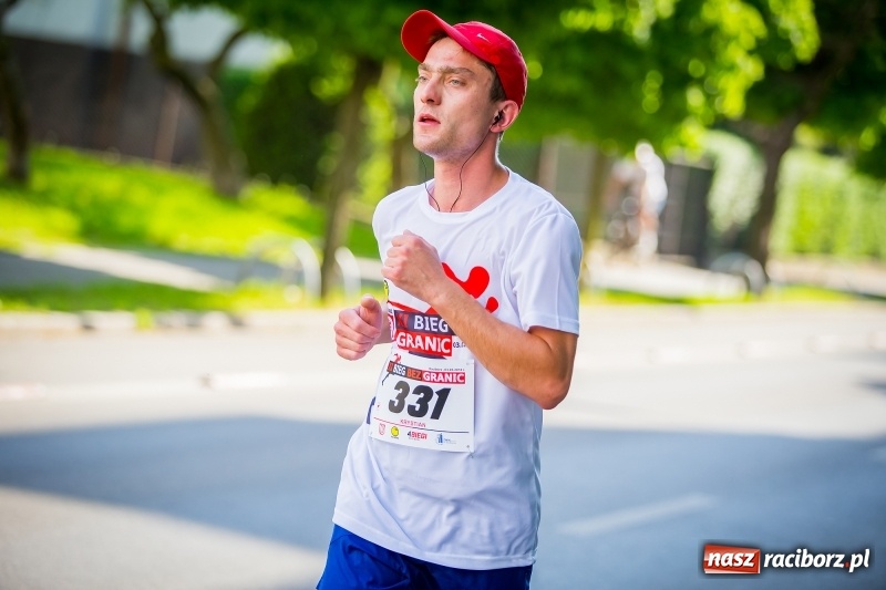 Zdjęcie w galerii na portalu naszraciborz.pl: Raciborski Bieg Bez Granic - dystans 10 kilometrów FOTOREPORTAŻ wiadomości z regionu