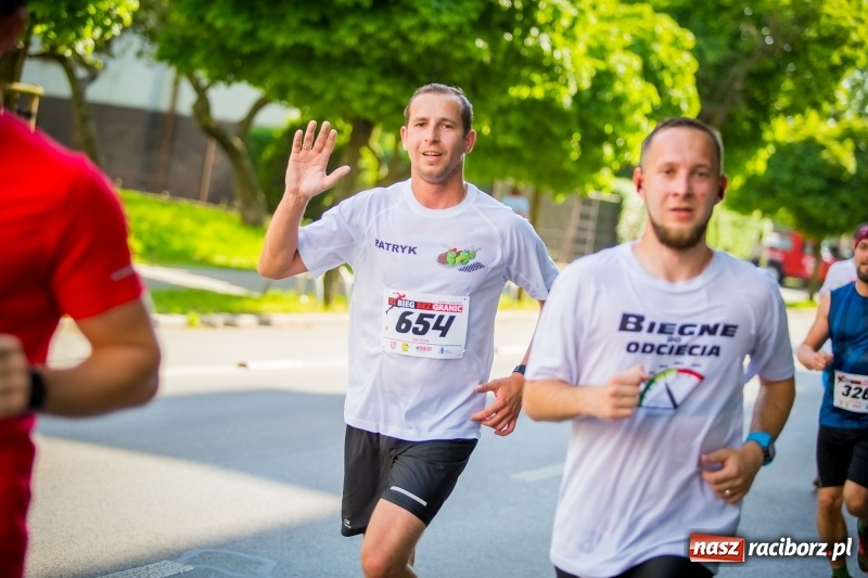 Zdjęcie w galerii na portalu naszraciborz.pl: Raciborski Bieg Bez Granic - dystans 10 kilometrów FOTOREPORTAŻ wiadomości z regionu