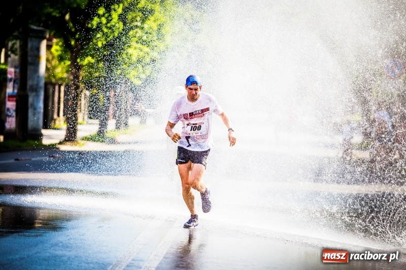 Zdjęcie w galerii na portalu naszraciborz.pl: Raciborski Bieg Bez Granic - dystans 10 kilometrów FOTOREPORTAŻ wiadomości z regionu