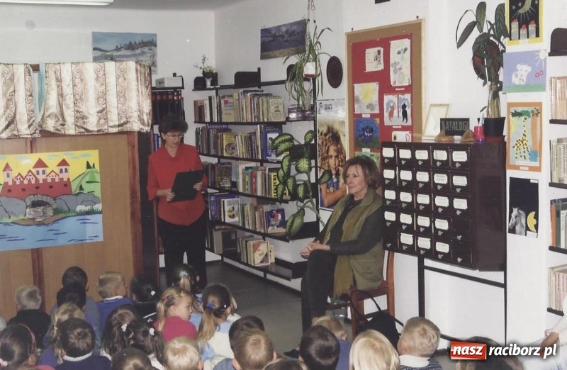Zdjęcie w galerii na portalu naszraciborz.pl: Jak to na Ocicach drzewiej bywało. Historia miejscowej biblioteki wiadomości z regionu