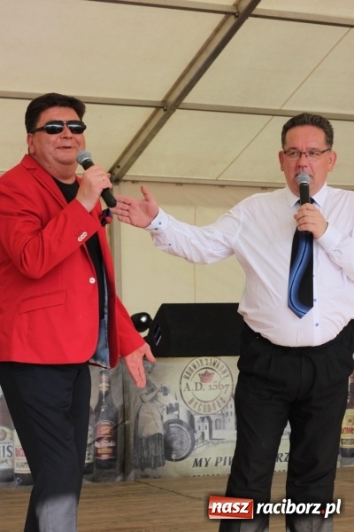 Zdjęcie w galerii na portalu naszraciborz.pl: Biesiadny trzeci dzień majówki w Nędzy porwał do tańca wiadomości z regionu