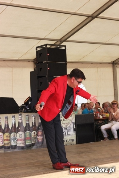 Zdjęcie w galerii na portalu naszraciborz.pl: Biesiadny trzeci dzień majówki w Nędzy porwał do tańca wiadomości z regionu