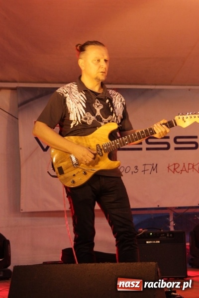 Zdjęcie w galerii na portalu naszraciborz.pl: Biesiadny trzeci dzień majówki w Nędzy porwał do tańca wiadomości z regionu