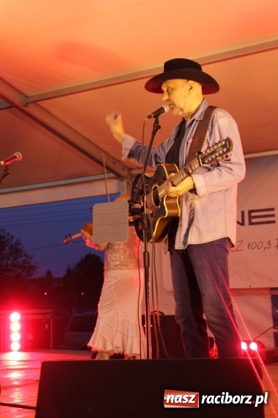 Zdjęcie w galerii na portalu naszraciborz.pl: Biesiadny trzeci dzień majówki w Nędzy porwał do tańca wiadomości z regionu