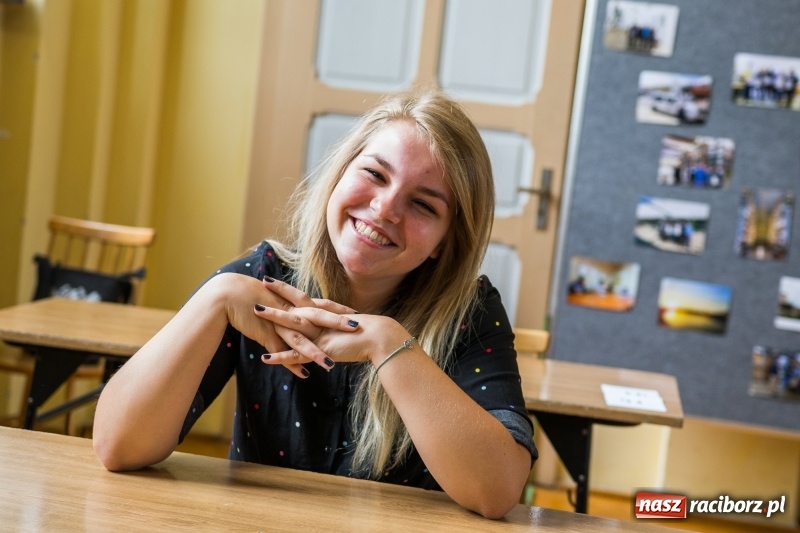 Zdjęcie w galerii na portalu naszraciborz.pl: Matura w Ekonomiku. Dobry humor i motywujący stres wiadomości z regionu