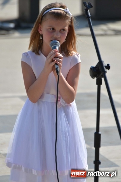 Zdjęcie w galerii na portalu naszraciborz.pl: Polska Majówka na raciborskich bulwarach  wiadomości z regionu